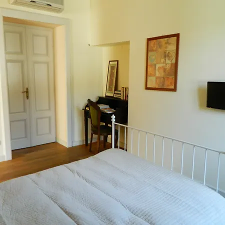 Hotel Carducci 24 Bed & Breakfast